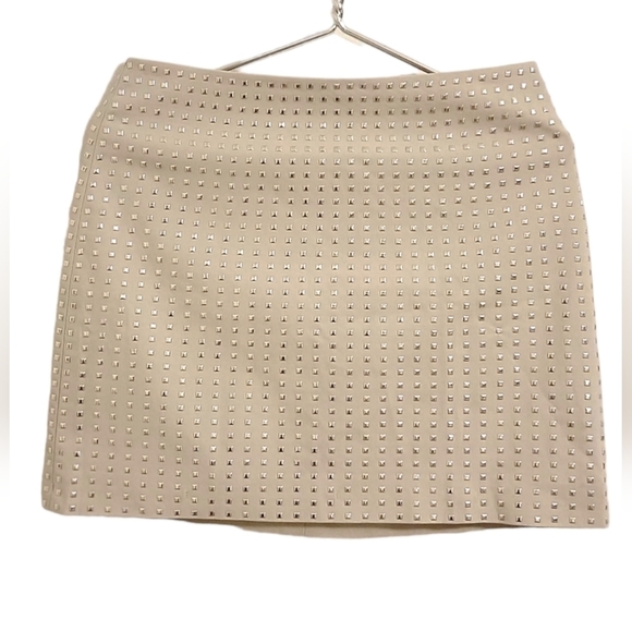 🟡 New H&M Straight-Cut Mini Skirt Size 8 (Medium) - Picture 2 of 8